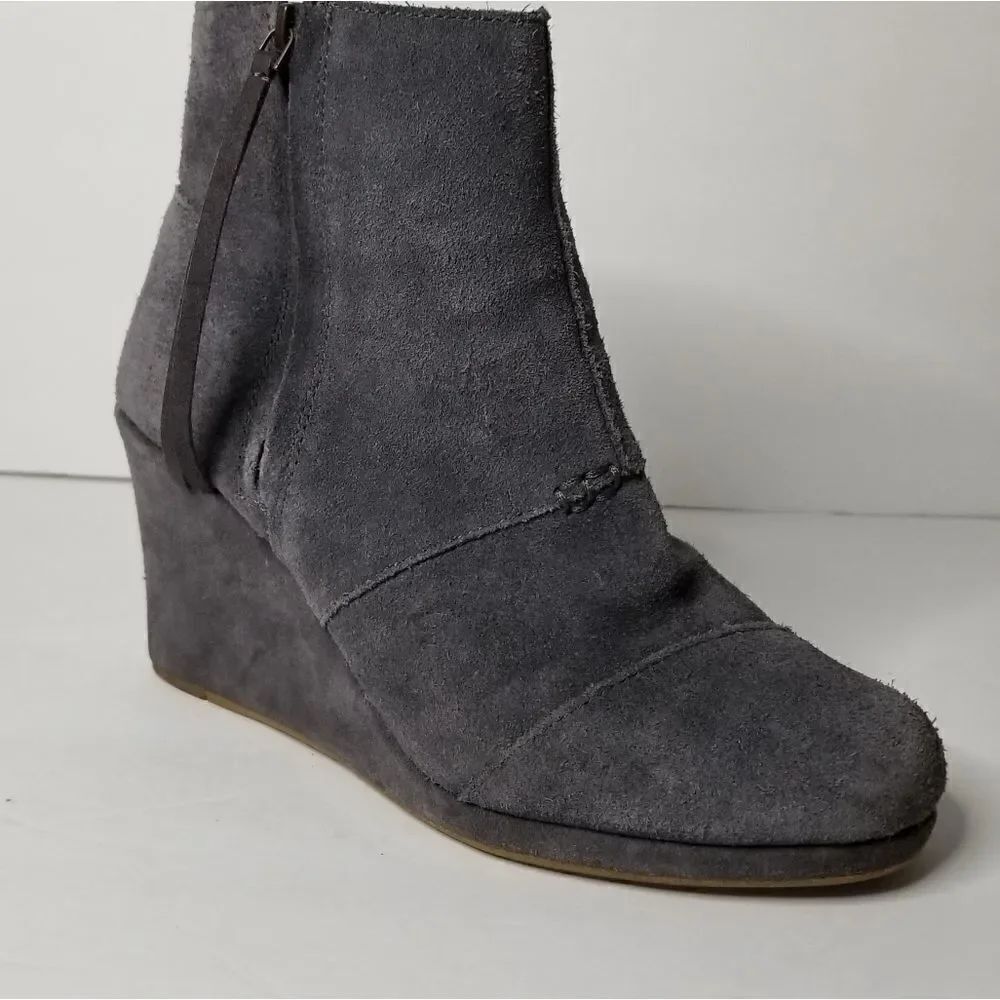 Toss wedges size 9 gray shoes